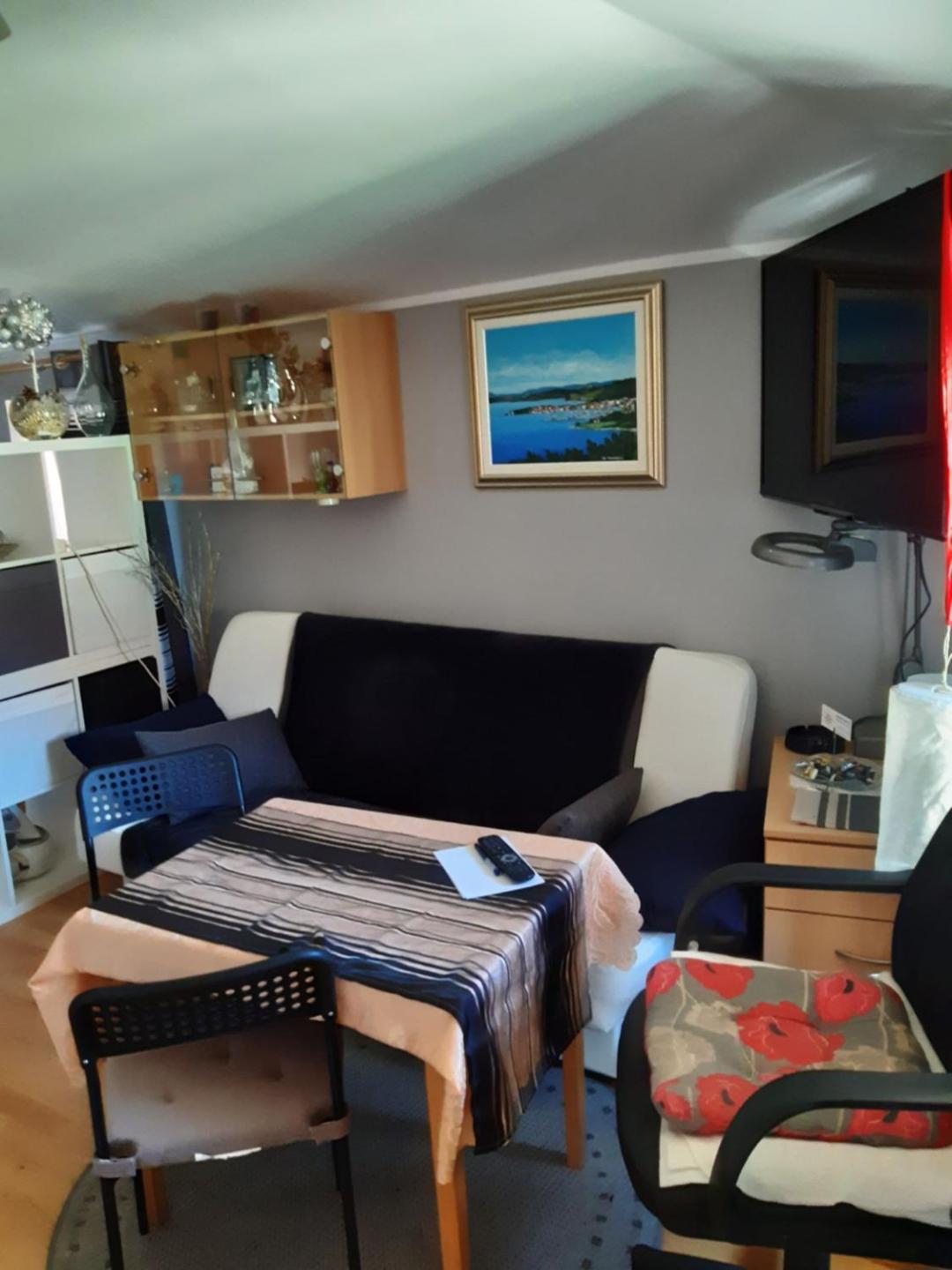 North To South Apartments Izola Esterno foto