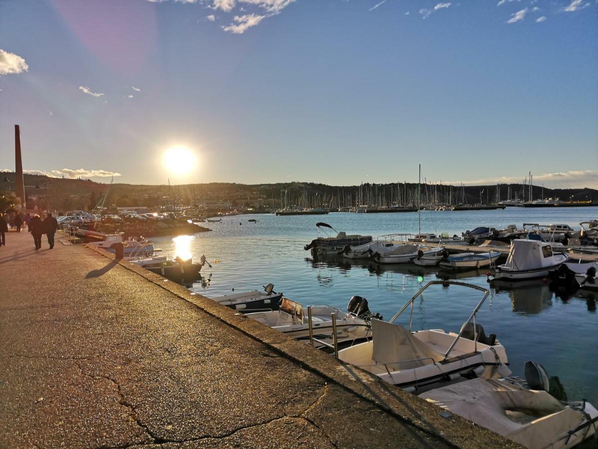 North To South Apartments Izola Esterno foto
